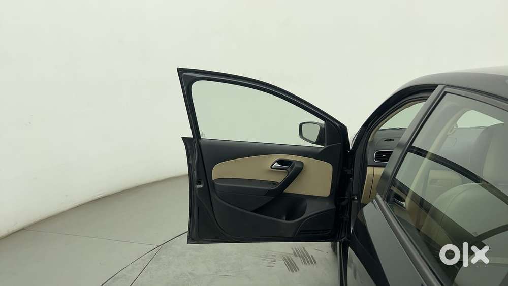 Volkswagen Polo 2009-2013 Petrol Highline 1.2l, 2015, Petrol