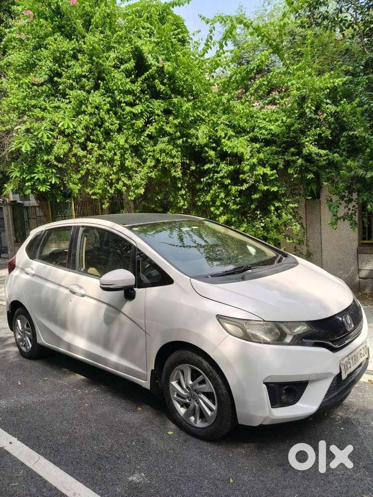 Honda Jazz 1.2 V I Vtec Privilege, 2016, Cng & Hybrids