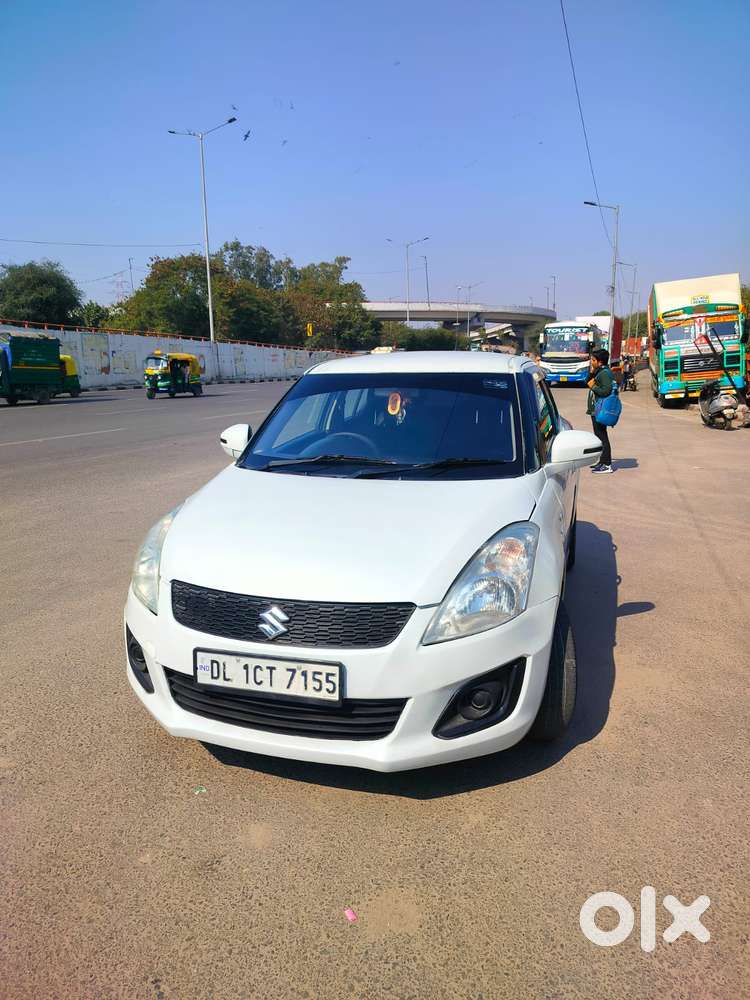 Maruti Suzuki Swift Vxi + Manual, 2015, Petrol