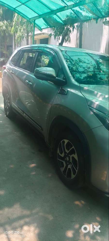 Maruti Suzuki Invicto 2023 Petrol 74000 Km Driven