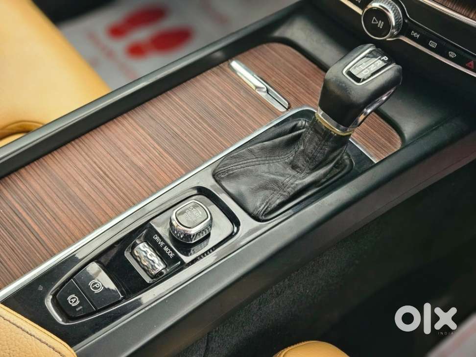 Volvo Xc60 D4 Momentum, 2019, Diesel