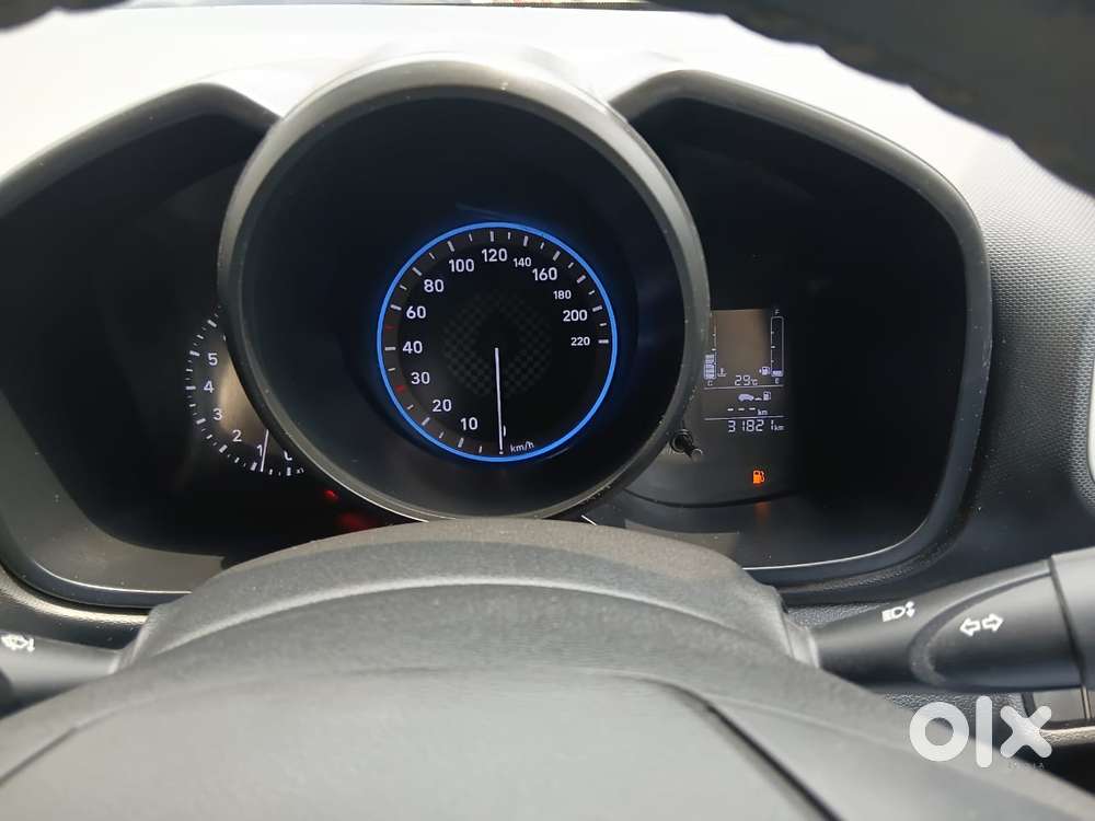 Hyundai Venue 1.2 S (o), 2022, Petrol