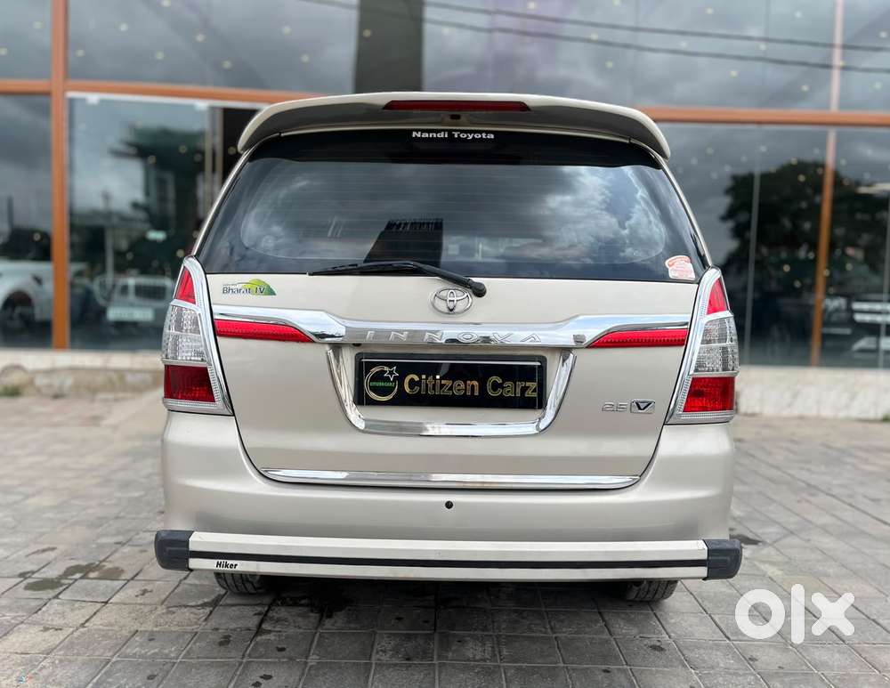 Toyota Innova 2.0 Gx (petrol) 8 Seater Bs Iv, 2014, Diesel