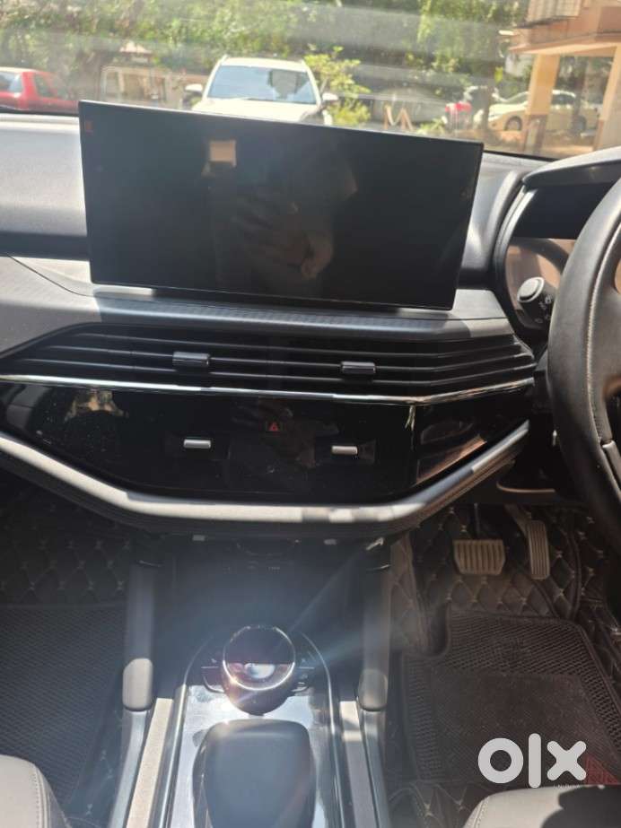 Tata Safari Accomplished X Plus 7 Str Stealth Edition At, 2025, Dies..