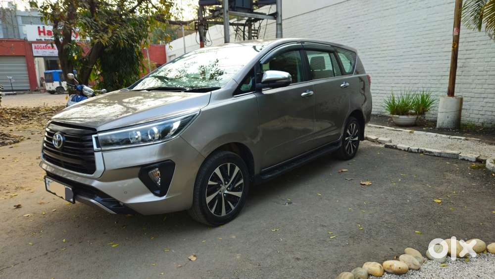 Toyota Innova Crysta