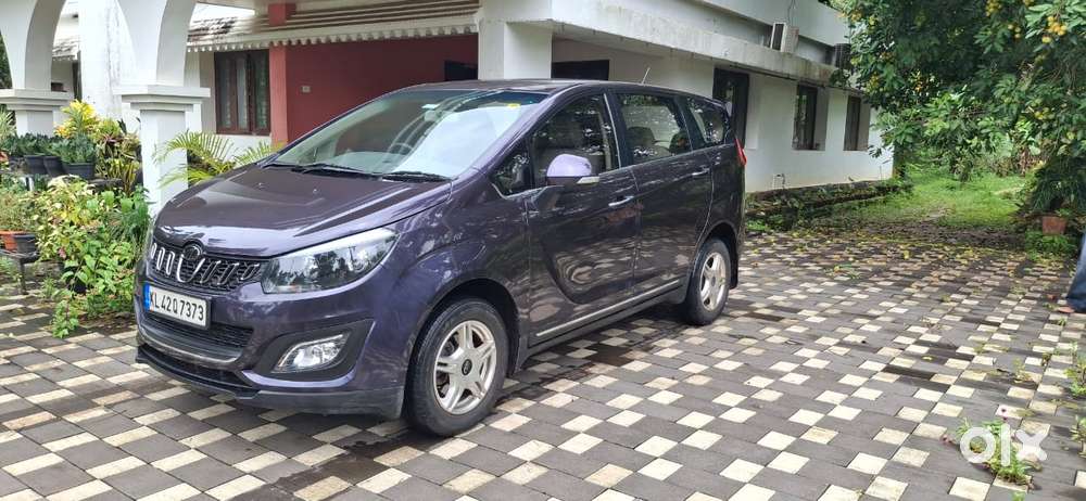 Mahindra Marazzo M6, 2018, Diesel