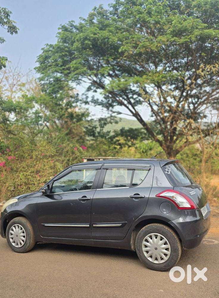 Maruti Suzuki Swift Vxi 1.2 Abs Bs-iv, 2017, Petrol