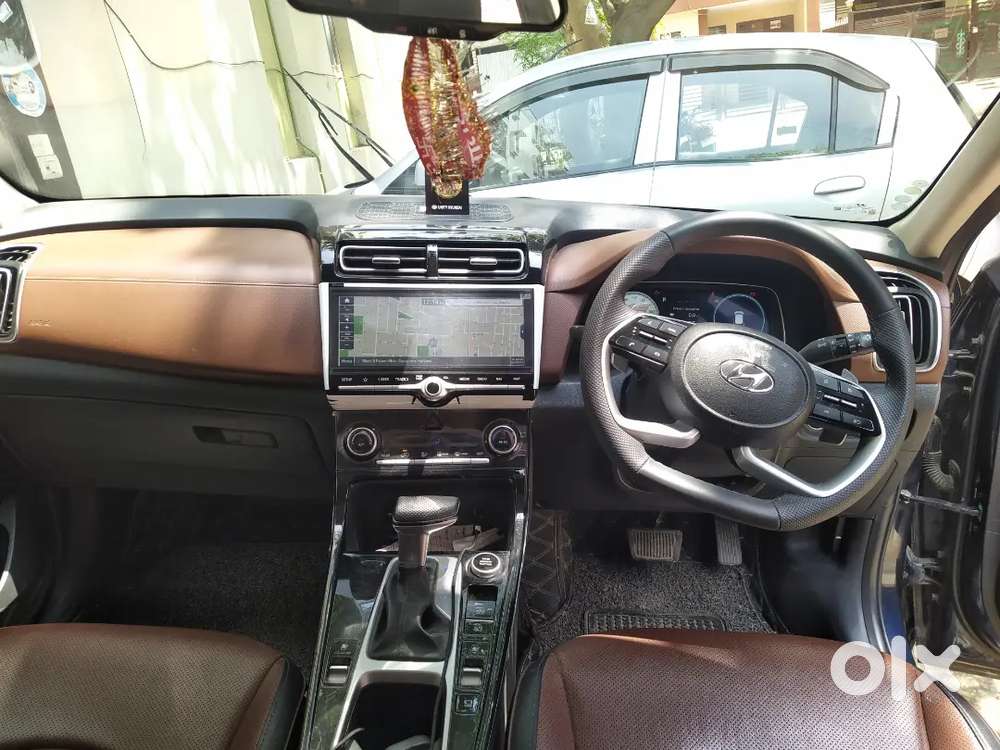 Hyundai Alcazar 2023 Petrol 17500 Km Driven Top Model Petrol Automatic