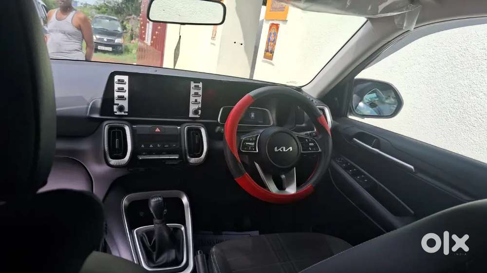 2024 Kia Sonet Petrol Single Top Model Fully Company Service Km 15000