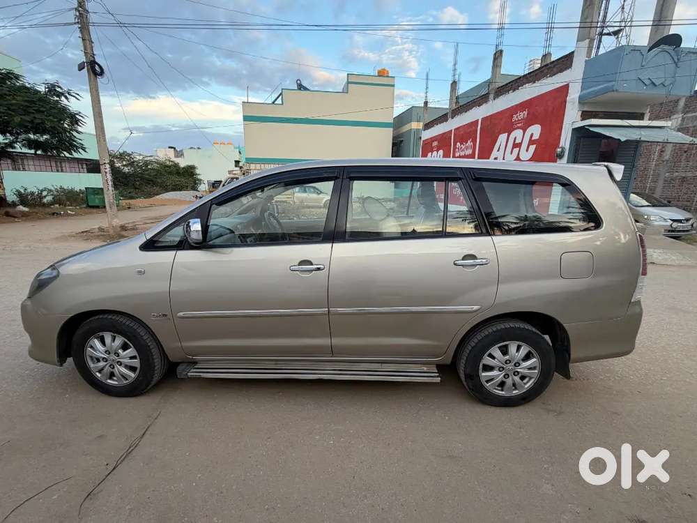 Toyota Innova Diesel 2011