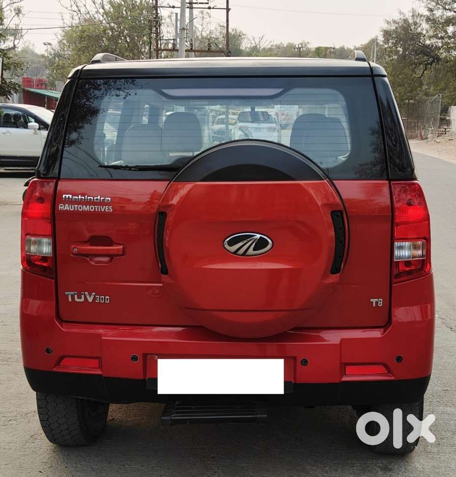 Mahindra Tuv 300 Mhawk100 T8 Dual Tone, 2017, Diesel