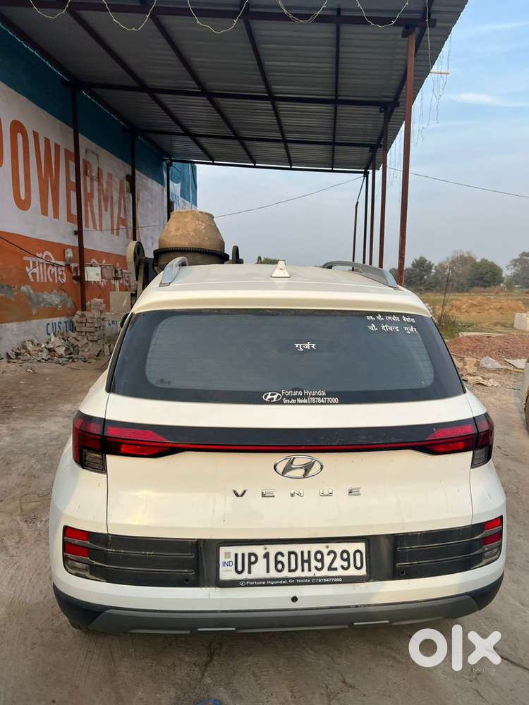 Hyundai Venue Petrol 2022