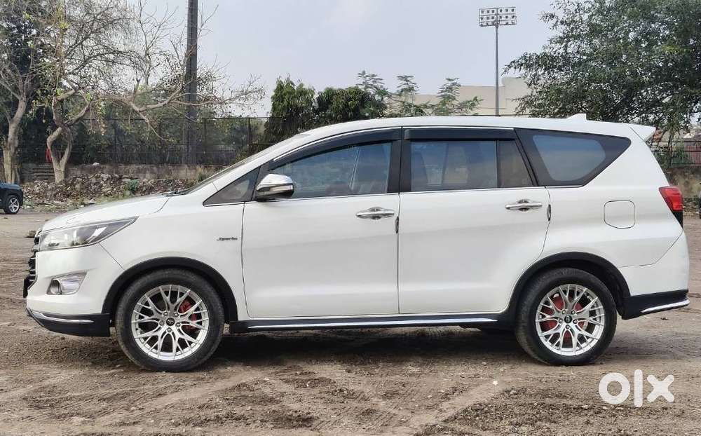 Toyota Innova Crysta 2.8 Touring Sport Diesel Mt, 2017, Diesel