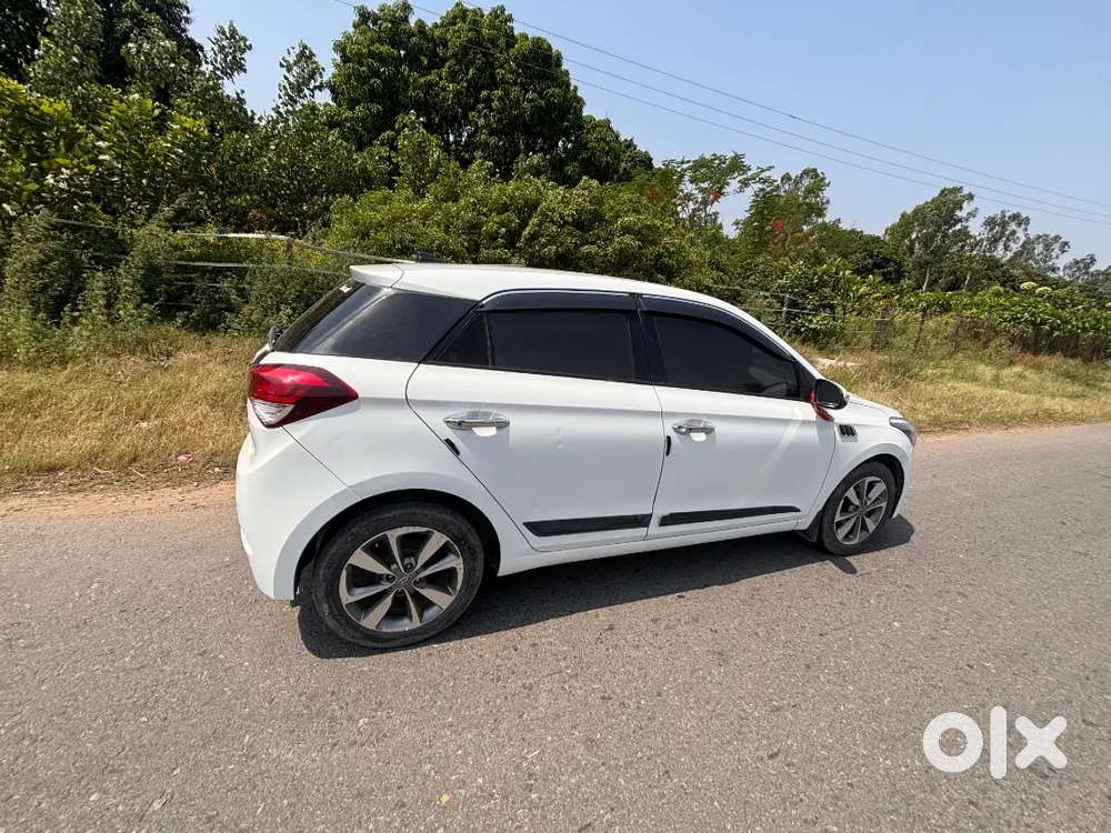 Hyundai Elite I20 2015 Petrol 88000 Km Driven
