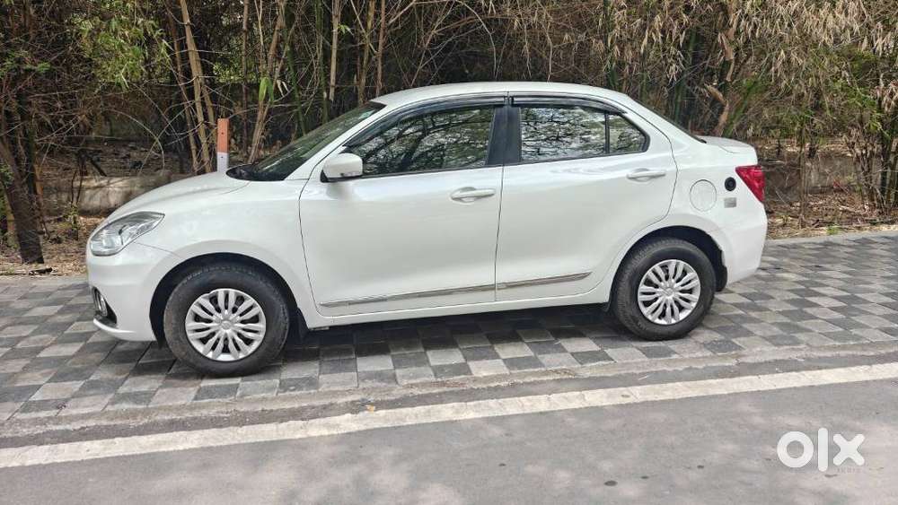 Maruti Suzuki Dzire 1.2 Vxi Cng, 2024, Cng & Hybrids