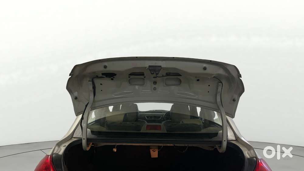 Maruti Suzuki Swift Dzire Vxi 1.2, 2015, Petrol