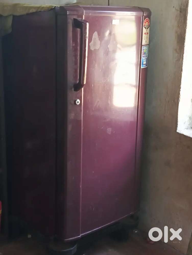 FRIDGE ₹ 2000 ONLY ( URGENT SALE )