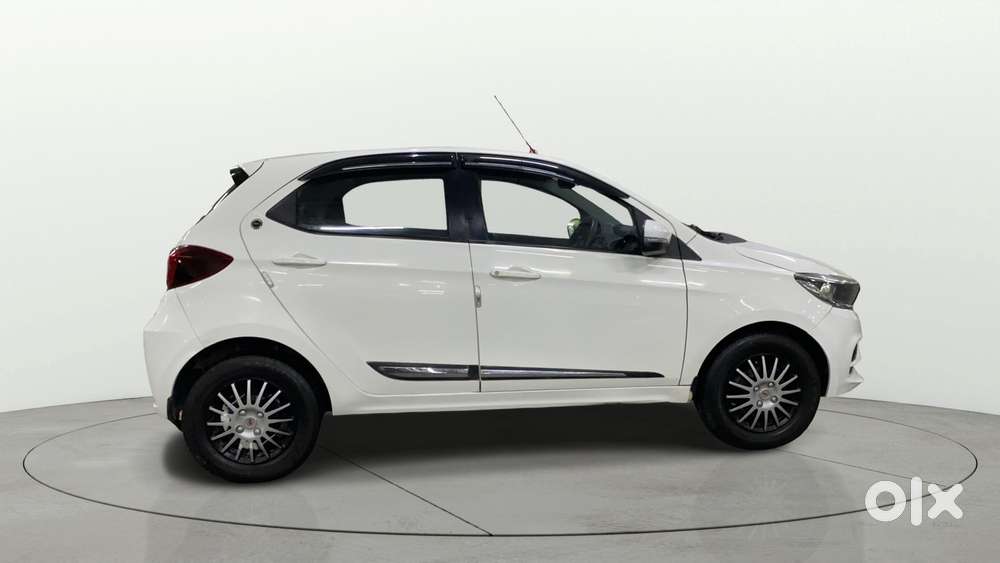 Tata Tiago 1.2 Revotron Xt Cng, 2023, Cng & Hybrids