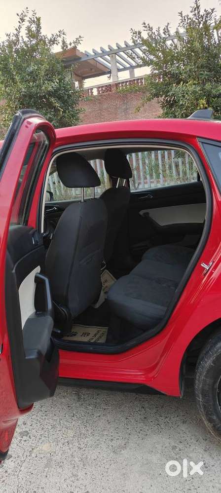 Skoda Slavia Ambition 1.5l Tsi Dsg Dual Tone, 2025, Petrol