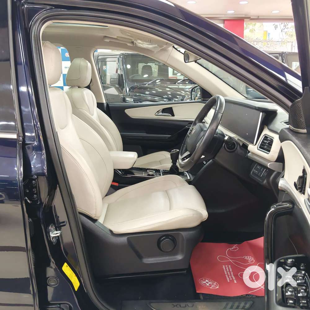 Mahindra Xuv700 2.2 Ax 7 Diesel Mt Luxury Pack Str, 2023, Diesel
