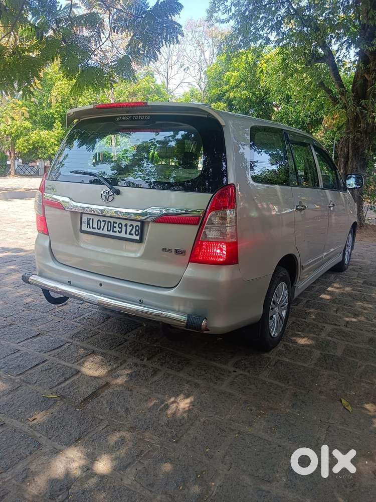 Toyota Innova [2013-2016] 2.5 G4 8 Str, 2014, Diesel
