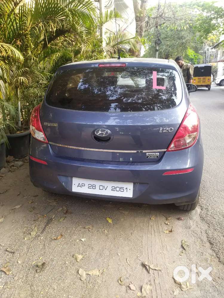 Hyundai I20 Spotz 2013 Petrol - Urgent Sale