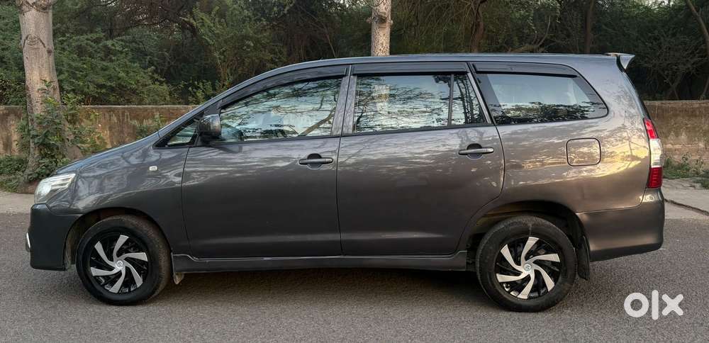 Toyota Innova 2.5 G (diesel) 7 Seater Bs Iv, 2015, Diesel