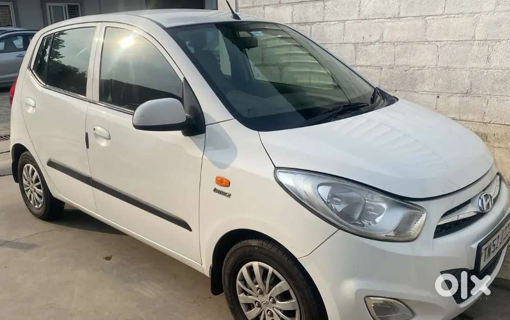 Hyundai I10 Sportz 2015 Variant