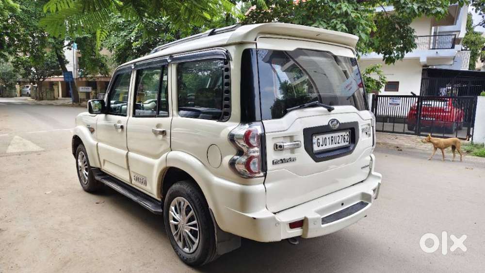 Mahindra Scorpio S10, 2016, Diesel
