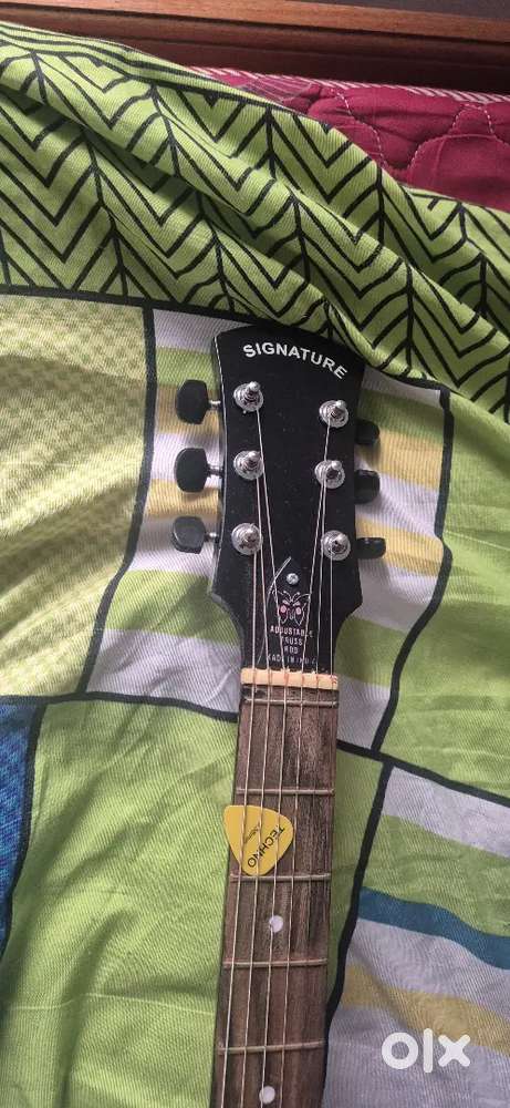 Guitar for sale
