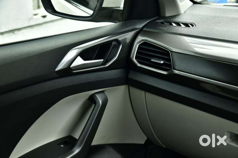 Volkswagen Taigun 1.0 Tsi Topline At, 2022, Petrol