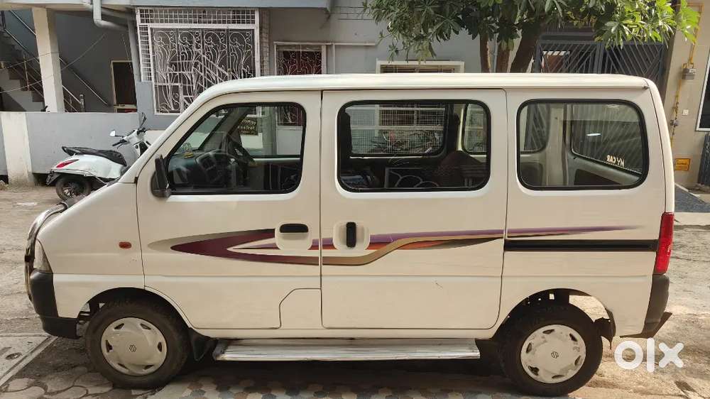 Maruti Suzuki Eeco 2011