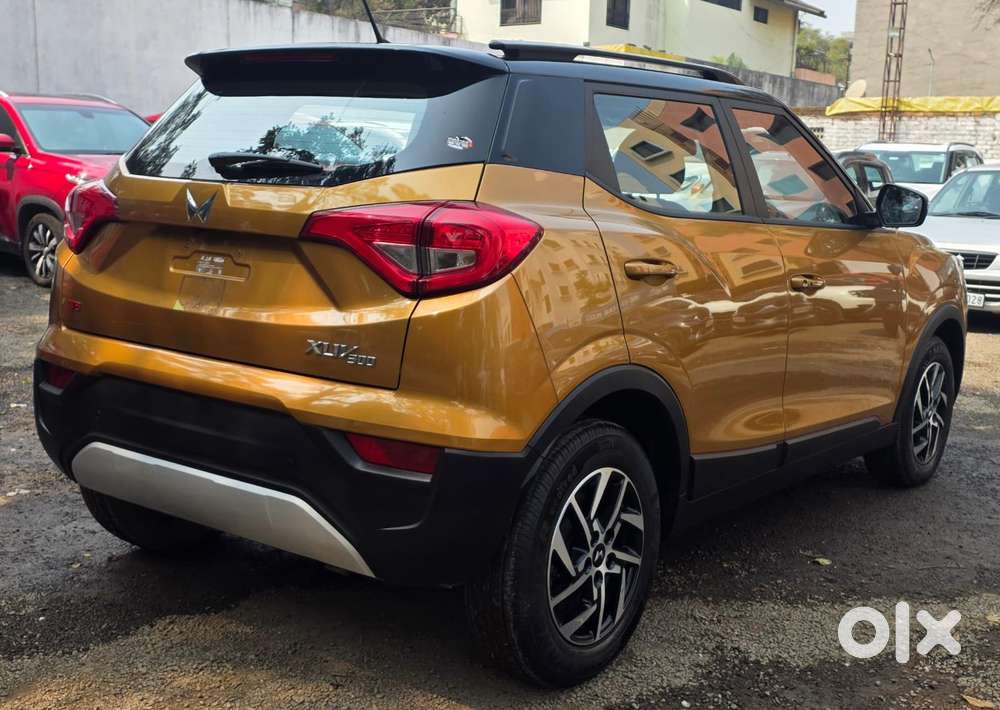 Mahindra Xuv300 W8 Option, 2026, Petrol