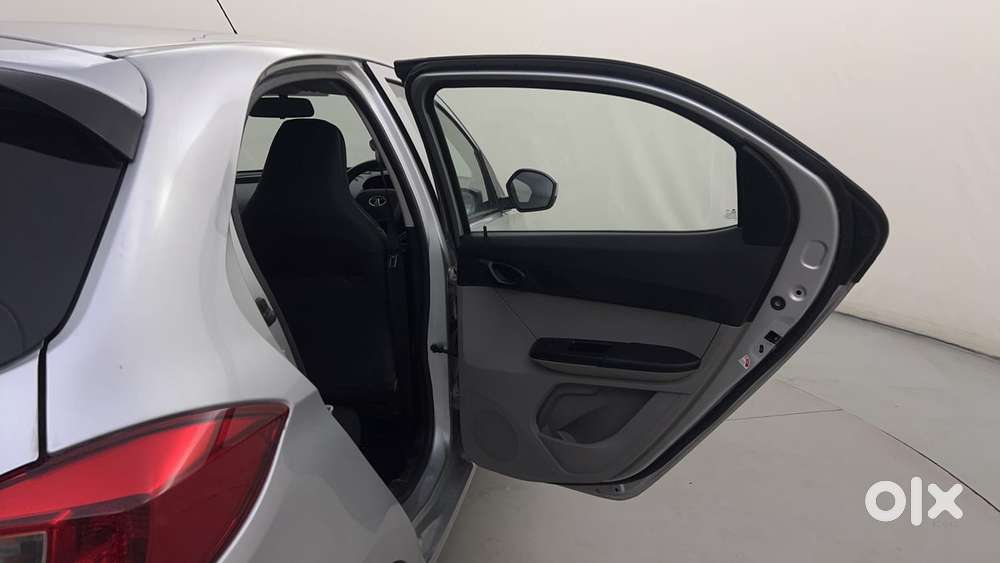 Tata Tiago 1.2 Revotron Xt, 2019, Petrol