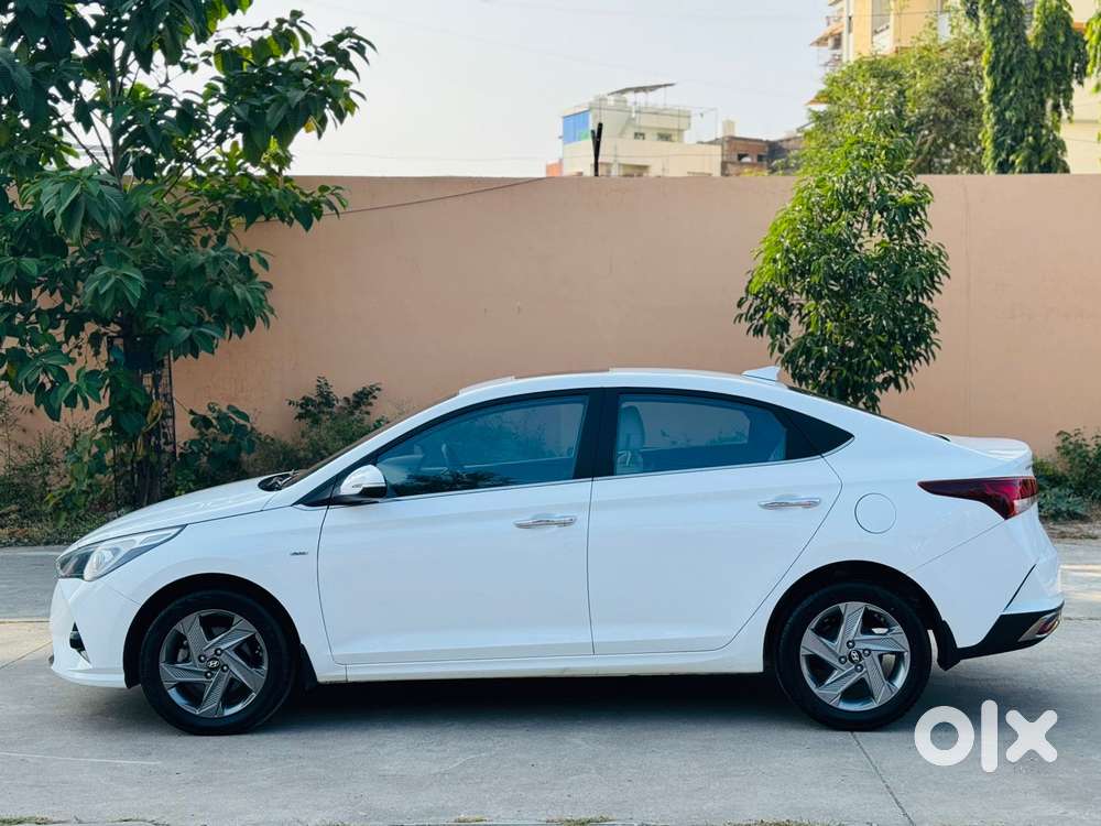 Hyundai Verna 1.5 Sx Diesel At, 2022, Diesel
