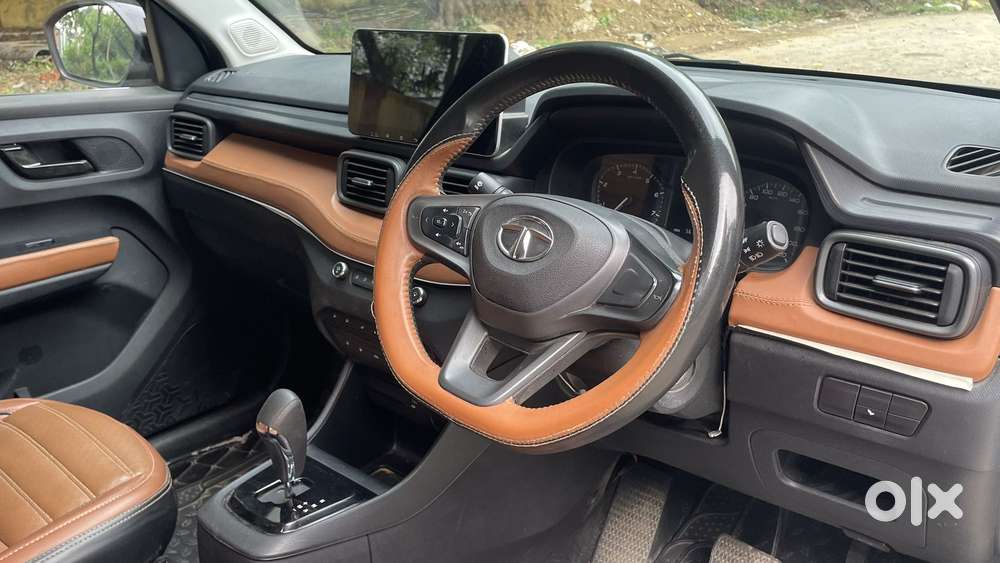 Tata Punch 1.2 Revotron Creative Amt Dual Tone, 2023, Petrol