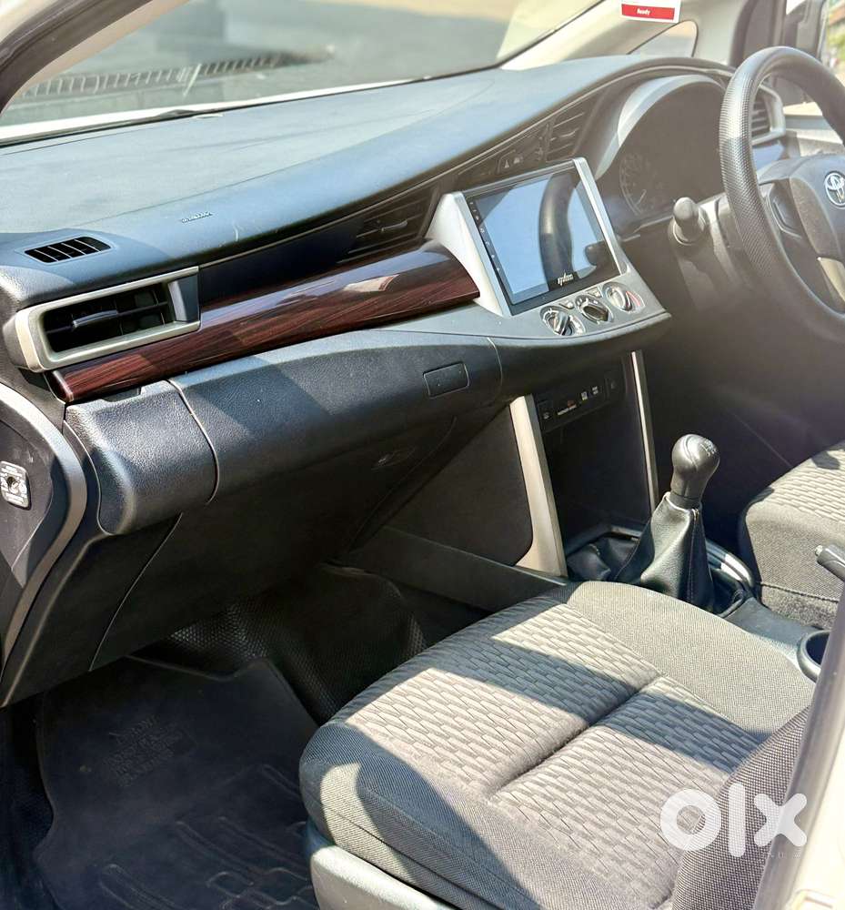 Toyota Innova Crysta 2.4 G Mt, 2017, Diesel