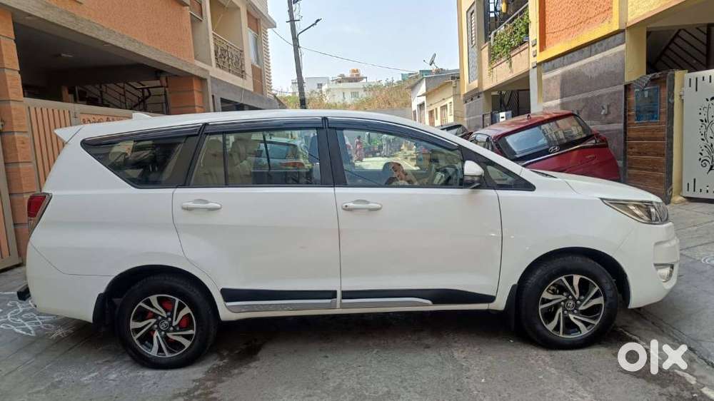Toyota Innova 2024 Nov