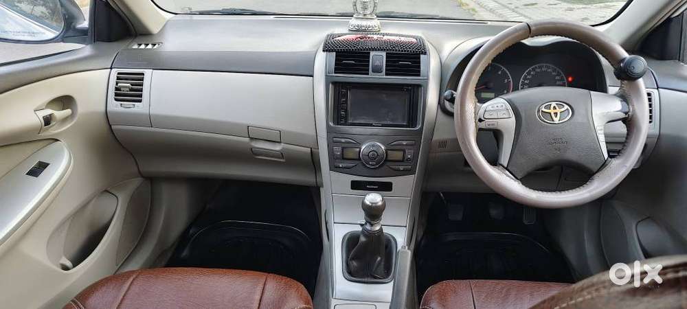 Toyota Corolla Altis 2010-2013 Aero 1.8 J, 2011, Diesel