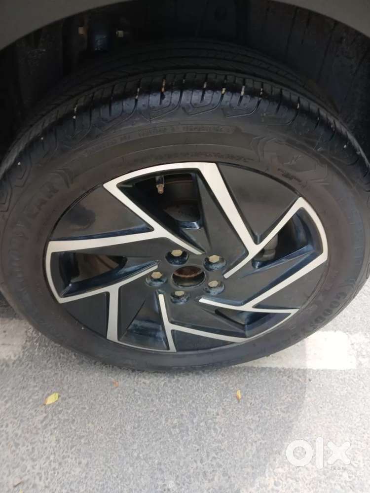 Mahindra Xuv 3xo Ax7l 1.2 Petrol At (pg), 2024, Petrol