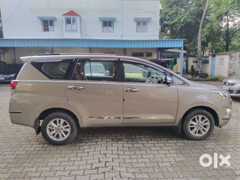 Toyota Innova Crysta 2.8 Gx At, 2017, Diesel