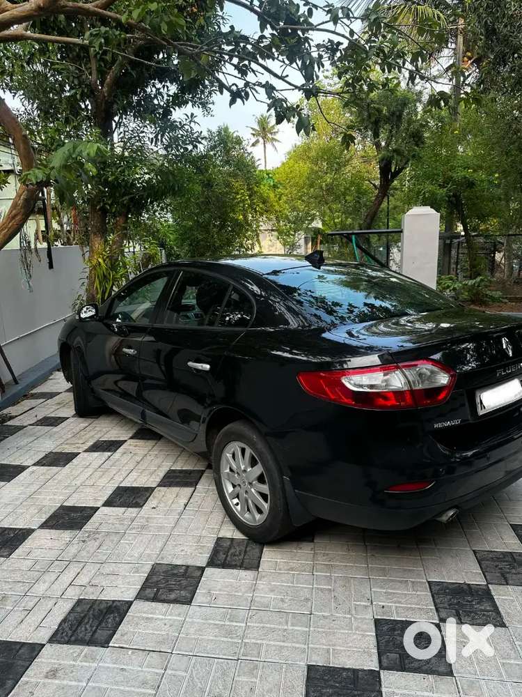 Renault Fluence 2015 Diesel Well Maintained