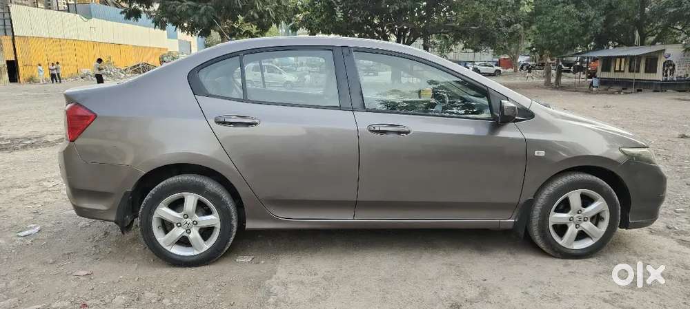 Automatic 2013 Super Class Condition Full Insurance 1 Party