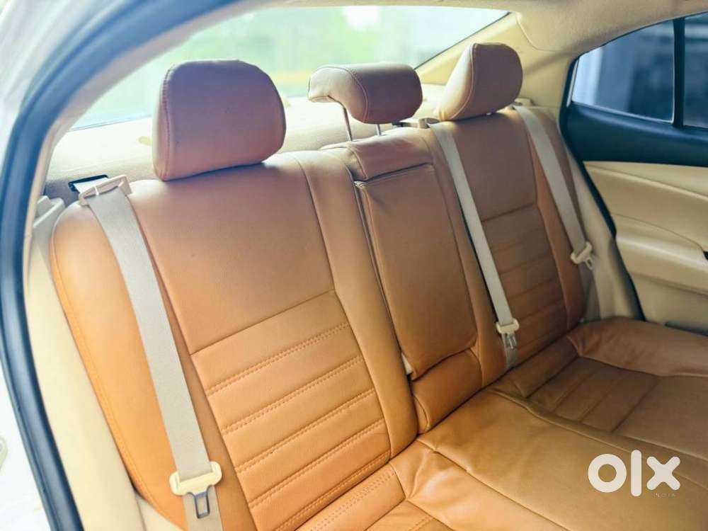 Toyota Yaris J Cvt, 2018, Petrol