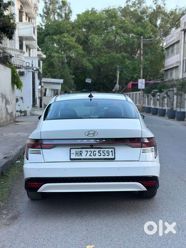 Hyundai Verna 1.5 Sx Petrol Mt, 2023, Petrol