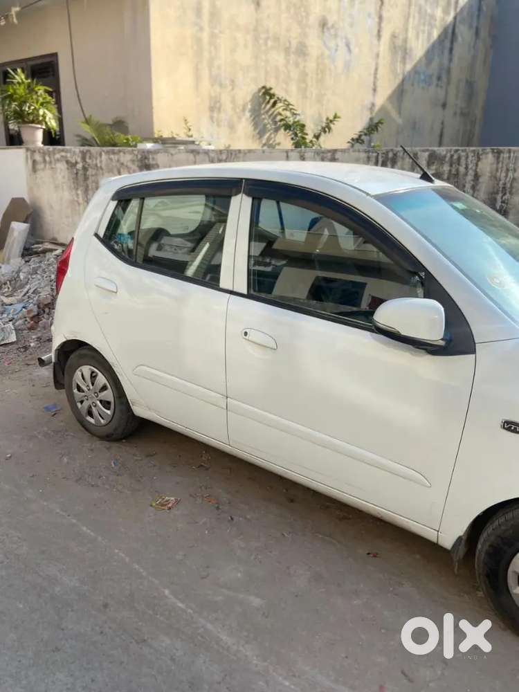 Hyundai I10 Sportz Petrol 2011