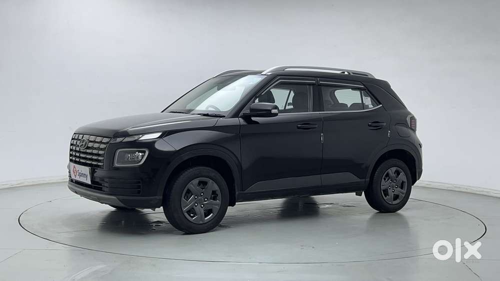 Hyundai Venue 1.2 S (o), 2024, Petrol