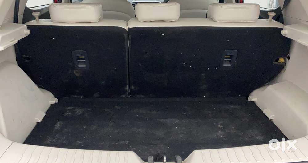 Mahindra Xuv300 W8 Option, 2021, Petrol