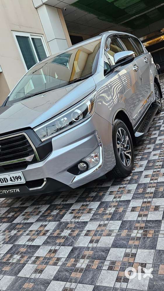 Toyota Innova Crysta 2.4 V 8 Str, 2023, Diesel