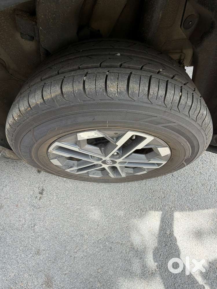 Hyundai Venue 2022 60000 Km Driven